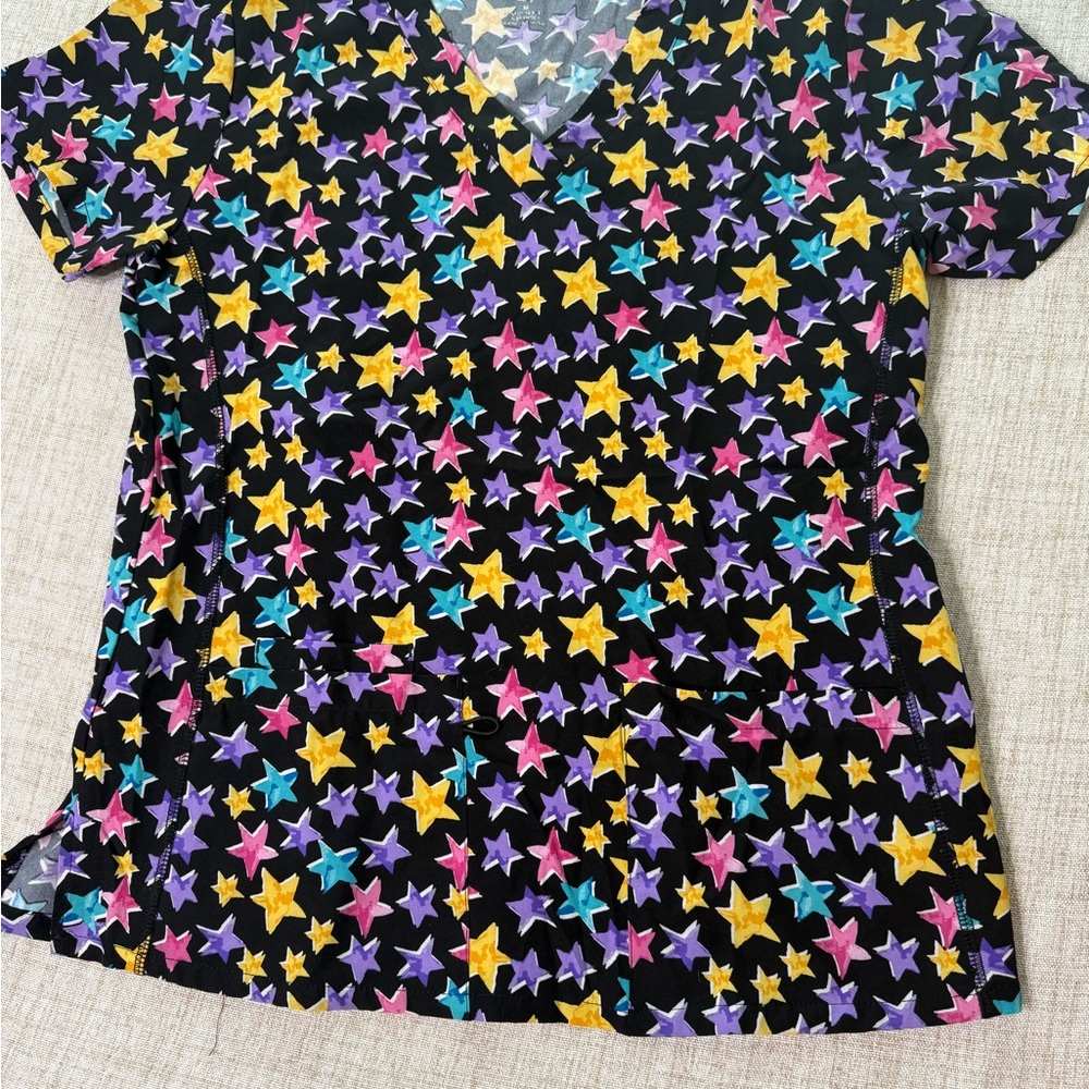 Colorful Star Print Scrub Top